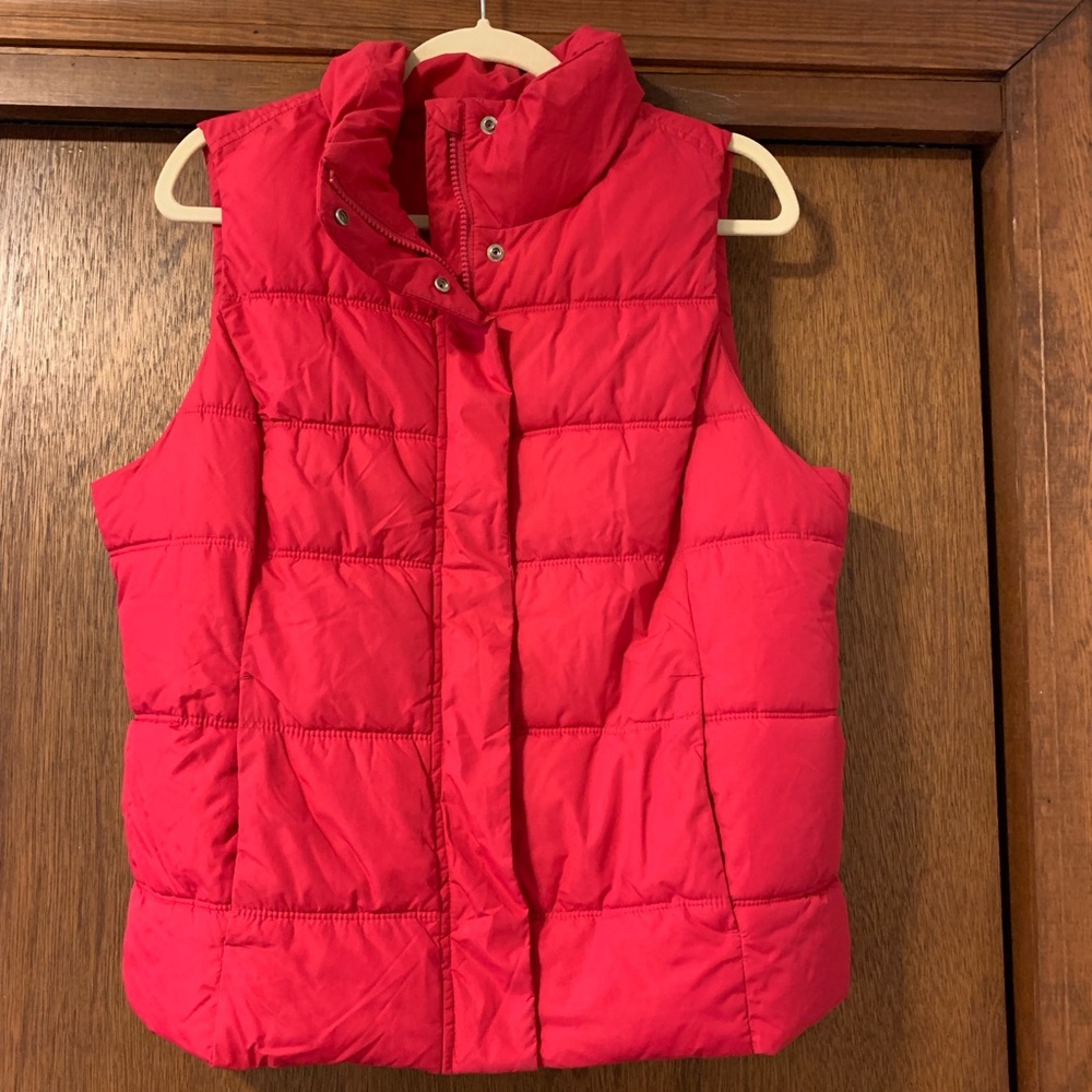 Gap puffy vest